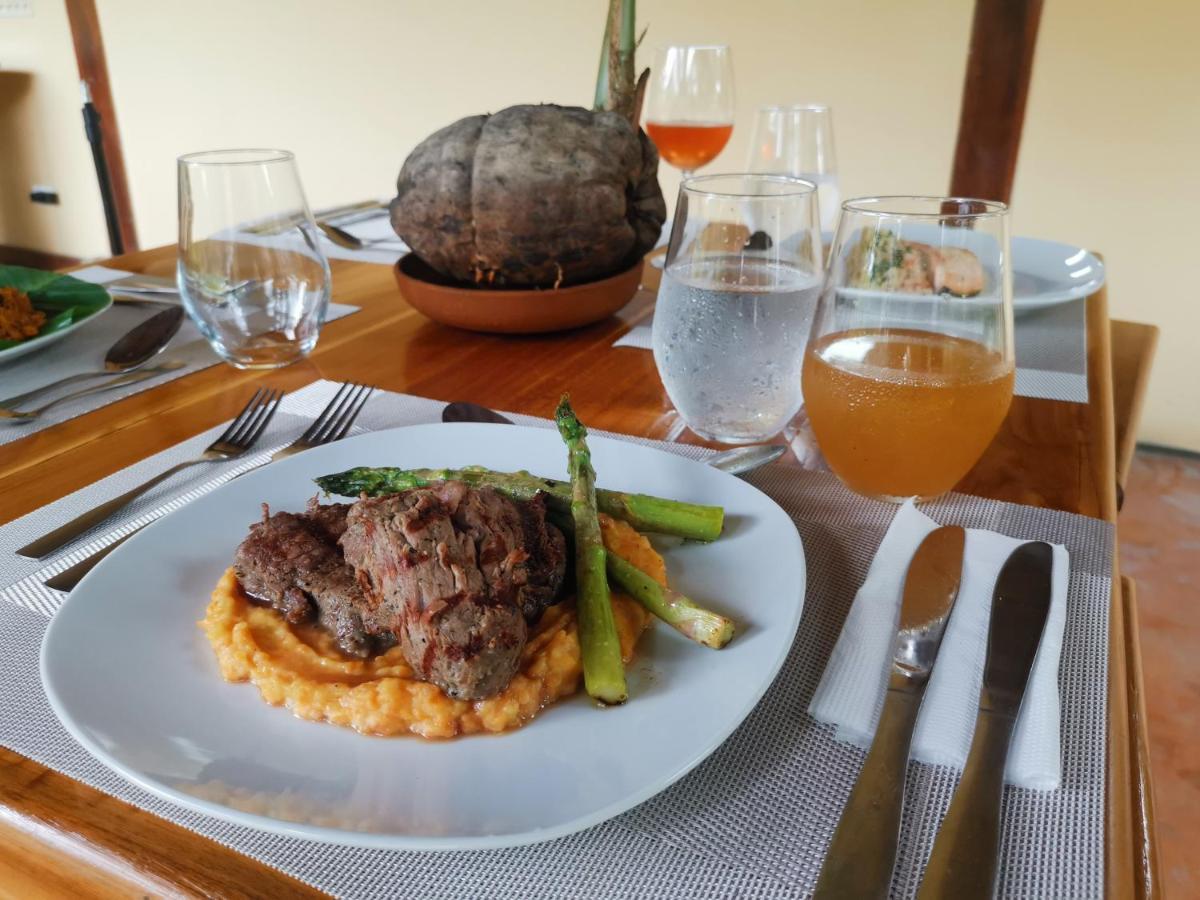 Gatun Lake Lodge Hotel Pueblo Nuevo  Bagian luar foto